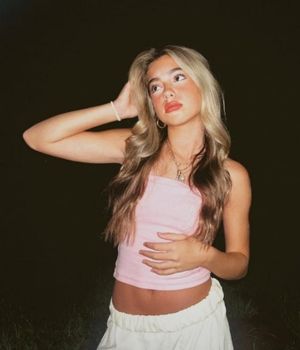 Embreigh Courtlyn Net Worth